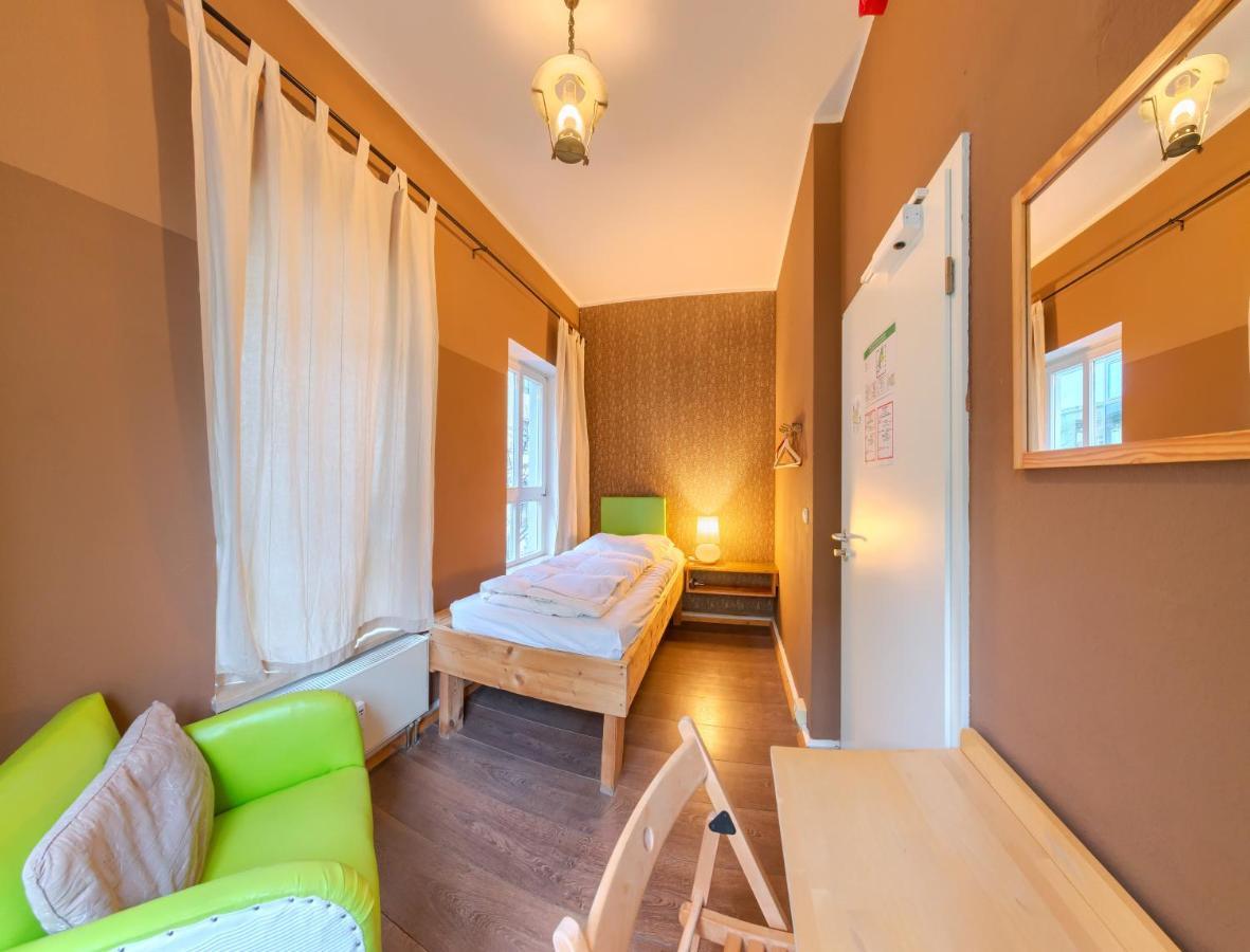 Single Room,1128968445:JPEG